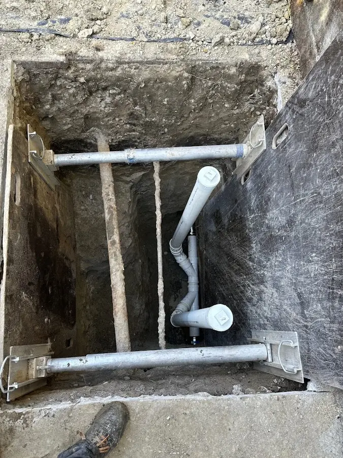 Experienced plumber completing Gas Line Repair work in Babylon